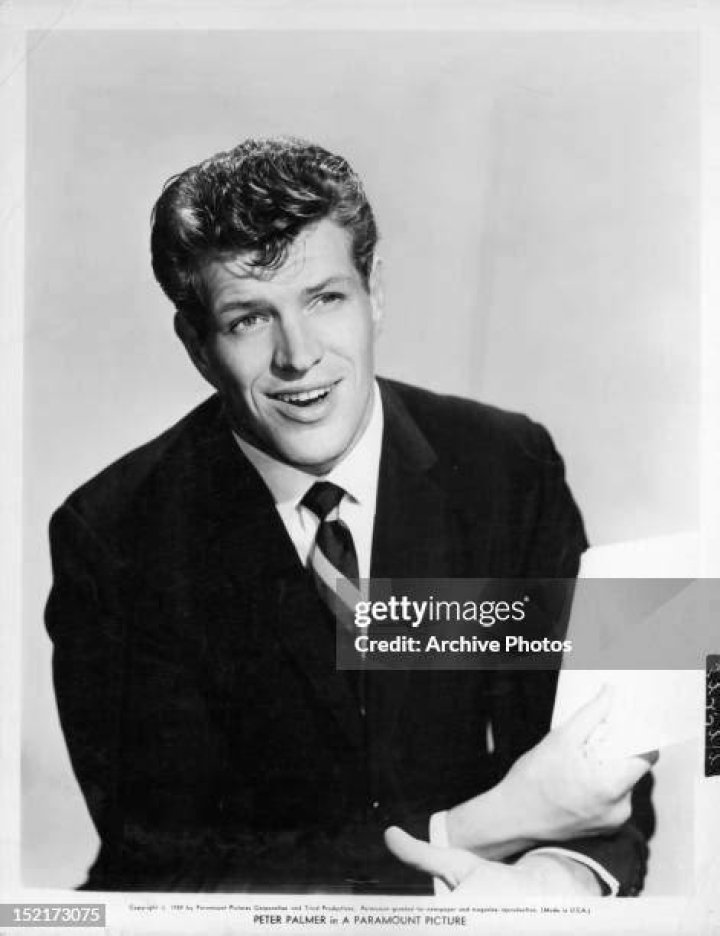 Peter Palmer&nbsp;in a publicity portrait for the film "Li'l Abner,"&nbsp;circa&nbsp;1959 | Photo:&nbsp;Paramount/Getty Images